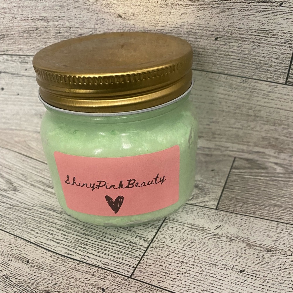 8oz Jar of snickerdoodle scent whipped body scrub!